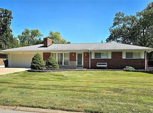 114 Smith Dr, Ballwin, MO