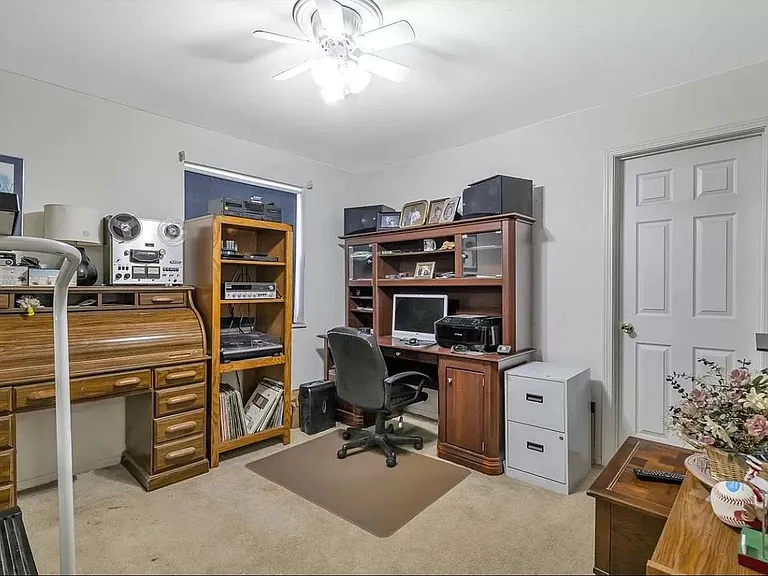 11910 Gravois Rd #3 — Photo 10