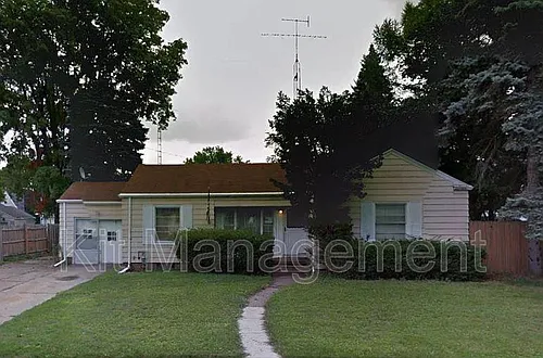 3750 Sherbrooke Rd Photo 1