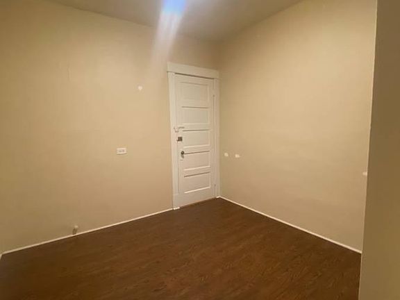 5th image of 229 1st Ave N APT 204