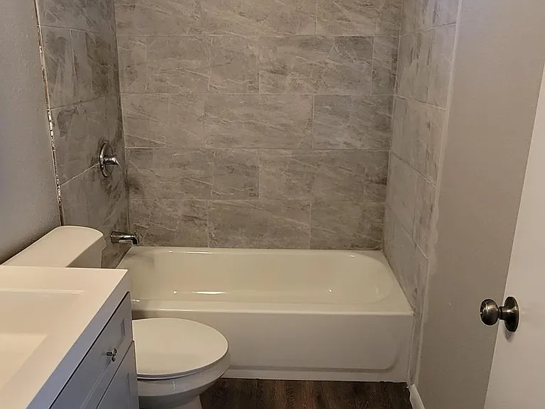 3325 Lasses Blvd — Photo 12