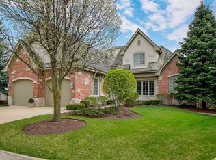 59 Forest Gate Cir, Oak Brook, IL 60523