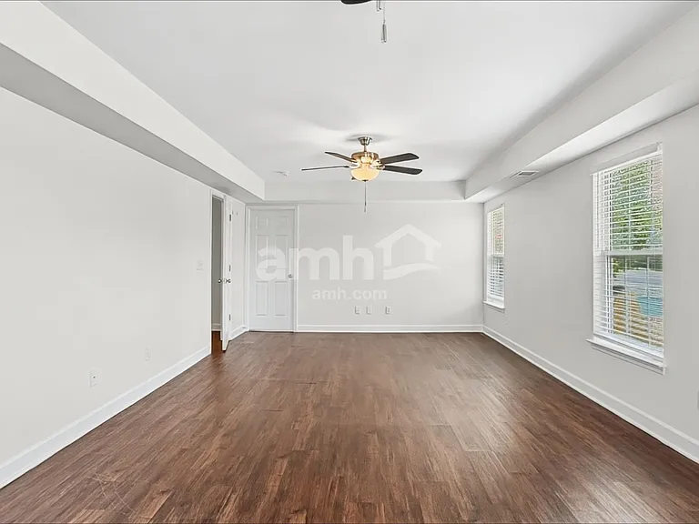 921 Sundance Dr — Photo 12
