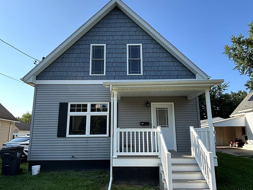 1st image of 105 W Birch St