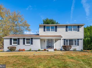 8 Denton Dr, Glenmoore, PA 19343