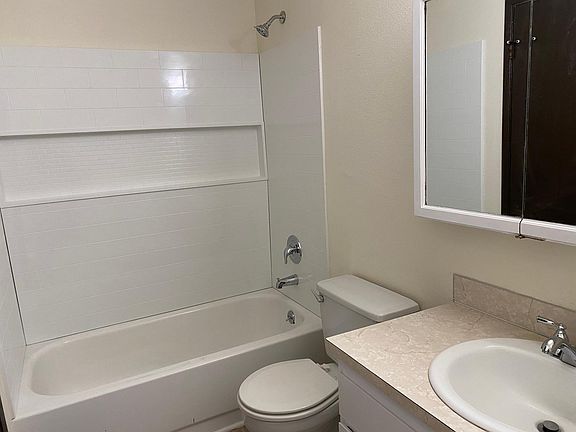5th image of 1406 Yonkers Dr SE #D