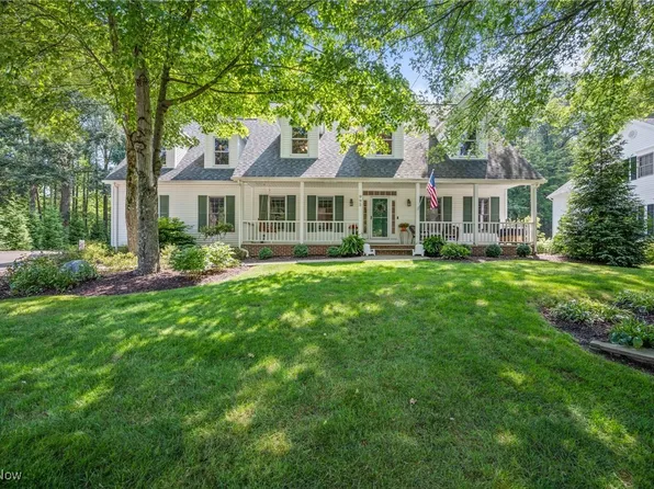 995 Silverberry Ln, Hudson, OH 44236