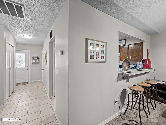 3rd image of 2192 DERRINGER Circle W