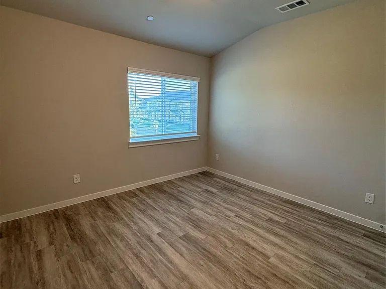 2354 Freshwater Ln — Photo 7