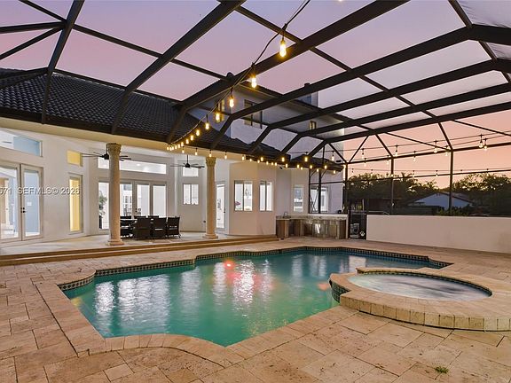 4th image of 20401 SW 48th Pl