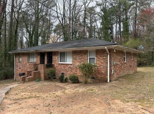 6450 Raymond Dr, Union City, GA 30291