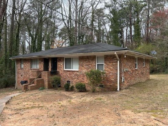 6450 Raymond Dr, Union City, GA 30291