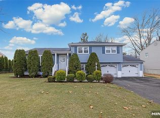 770 Ackerman Ave, Glen Rock, NJ 07452