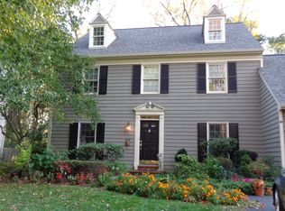 122 Hedgerow Ln, West Chester, PA 19380