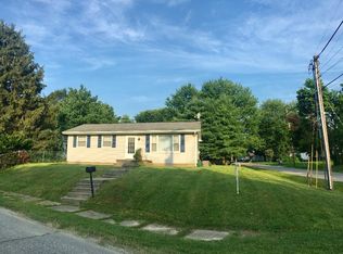 1208 S Seminary St, Bloomfield, IN 47424