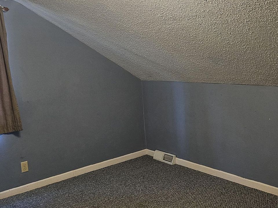 208 10th St SW, Pipestone, MN 56164 MLS 22304816 Zillow