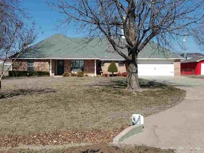 303 E Cole Ave, Fletcher, OK, 73541