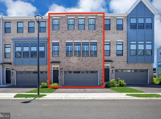 15 Linder Ct, Middletown, NJ 07748