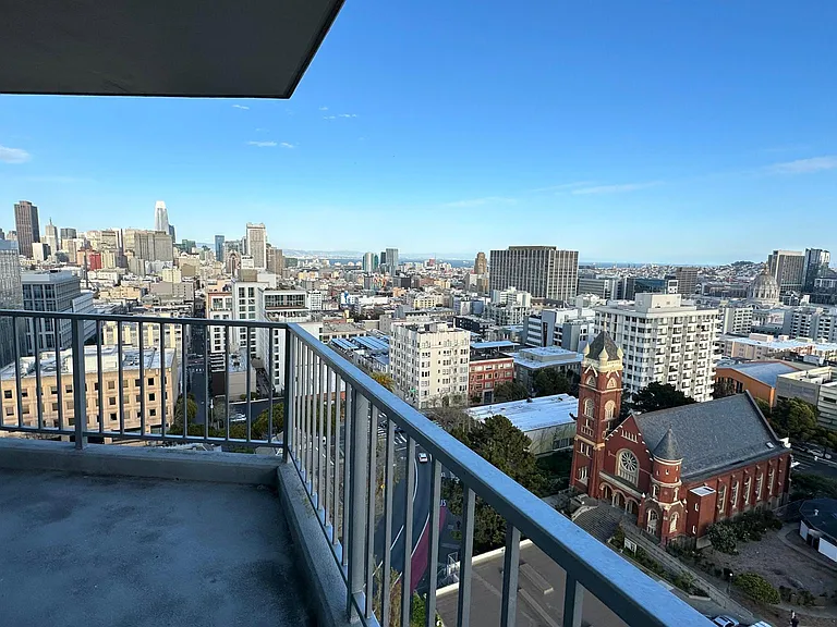 1200 Gough St #13D — Photo 8