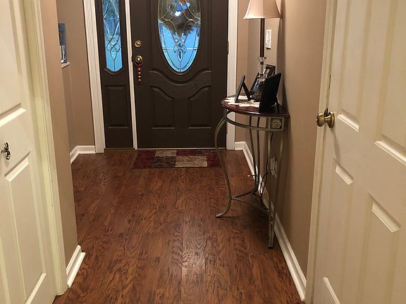 4th image of 1108 Mockingbird Ln