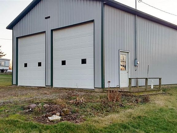 2nd image of 32294 Township Road 1198
