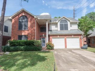 8630 Plum Lake Dr, Houston, TX 77095