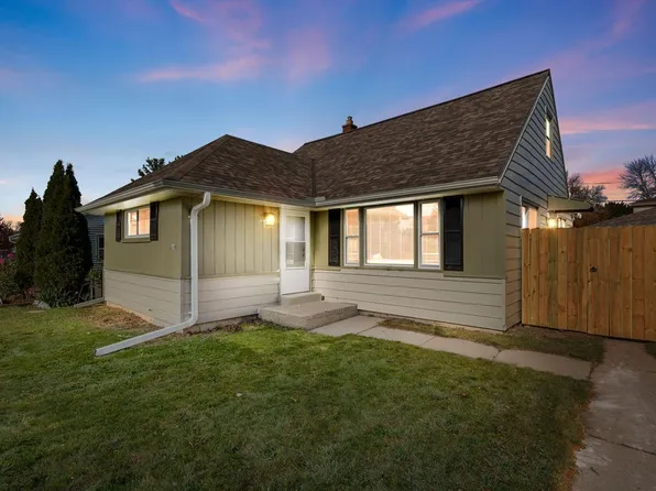 2028 West Whitaker AVENUE, Milwaukee, WI 53221