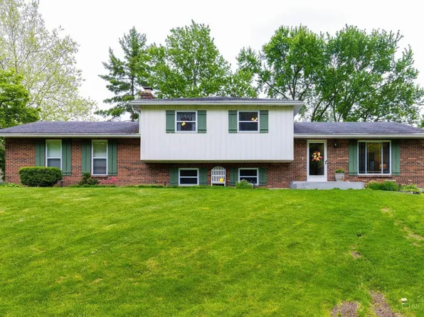 7131 Hollywood Dr, West Chester, OH 45069