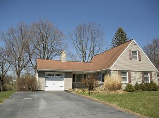 87 Blaine Ave, Leola, PA