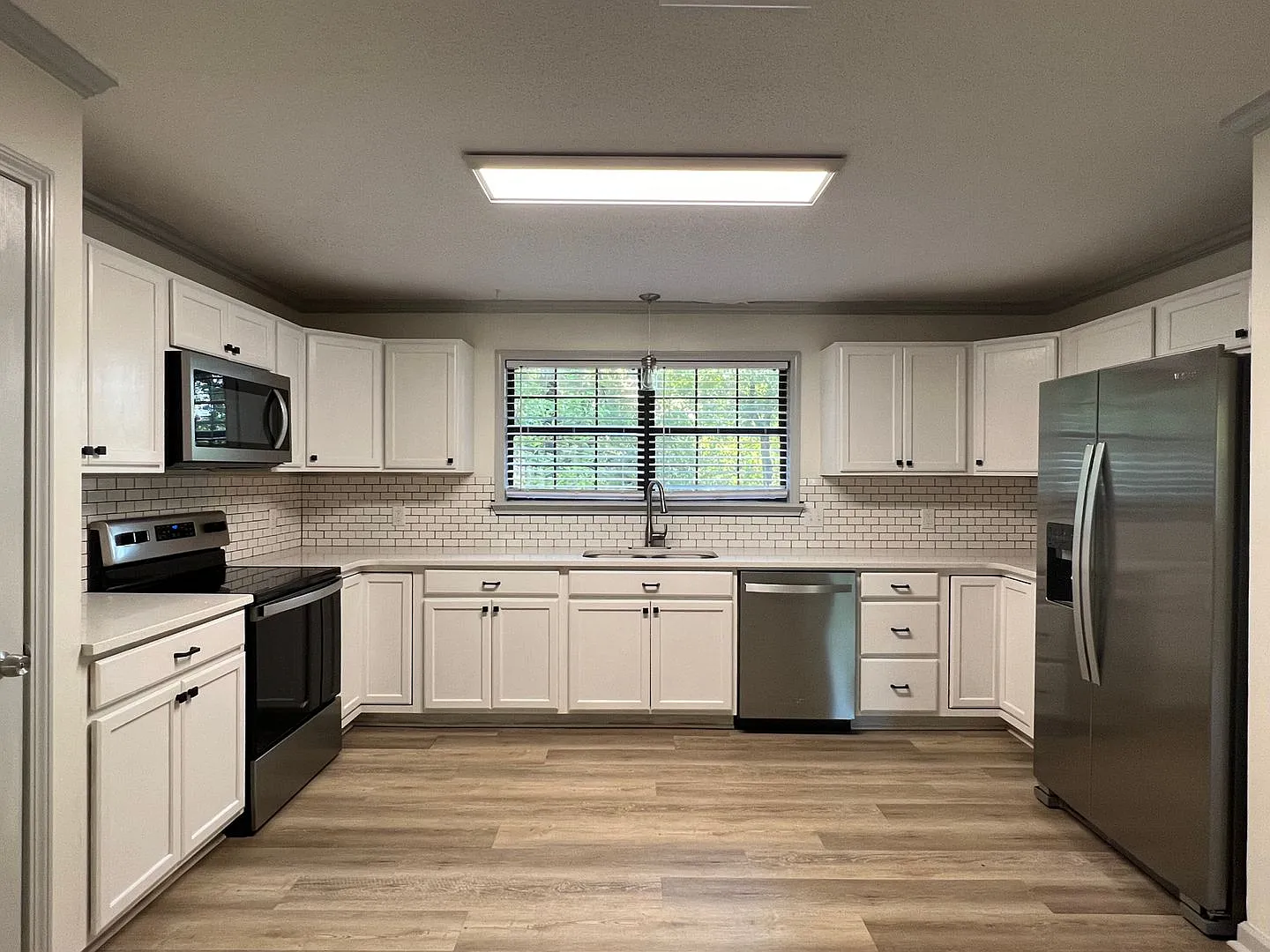 Available Now - 185 Hickory Tree Lane — Photo 3