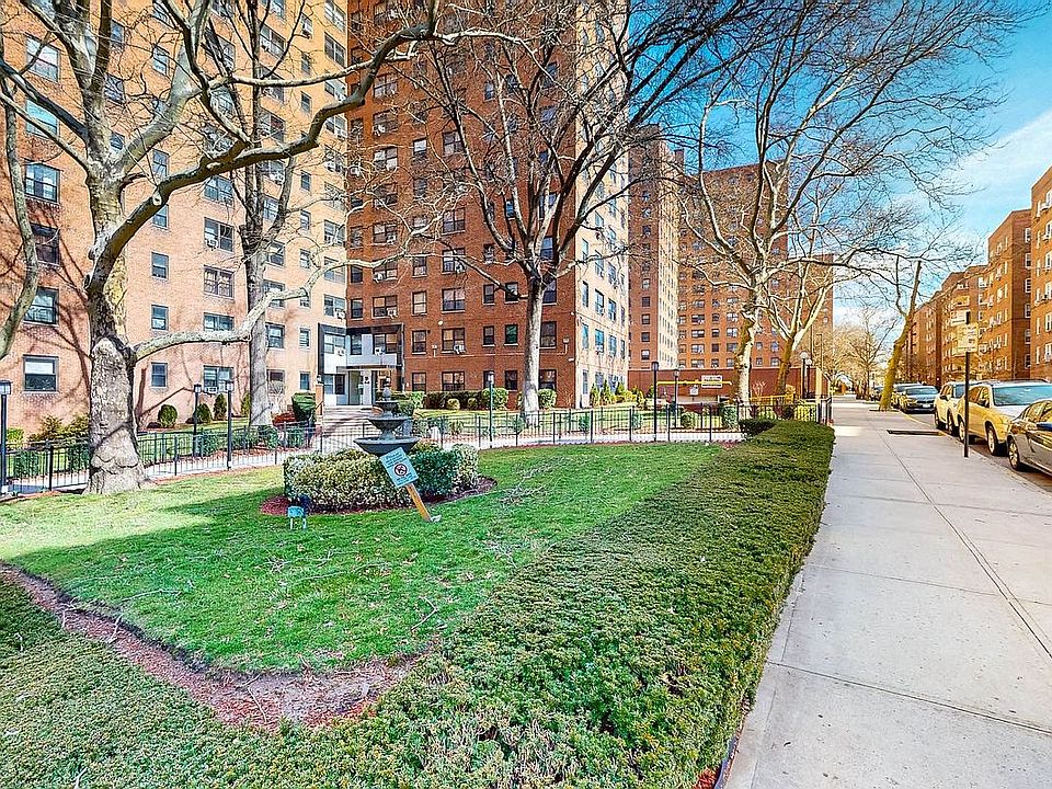 1st image of 9905 63rd Dr APT 11R