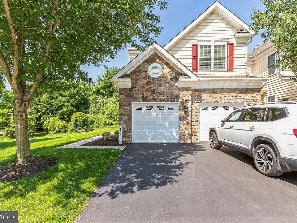 1st image of 144 Farm Meadows Ln #1