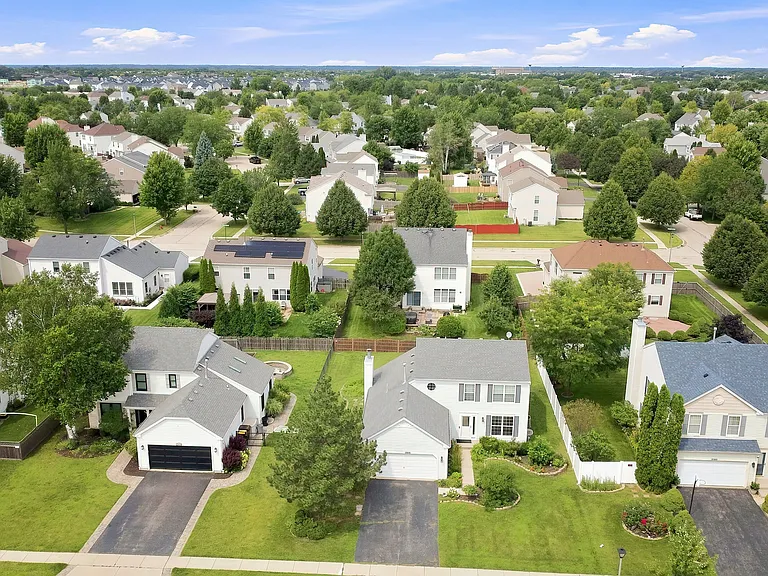 10570 Wing Pointe Dr — Photo 32
