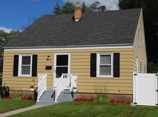 2532 Sharon Ave SW, Wyoming, MI 49519