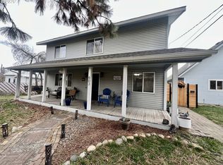 603 3rd St, La Grande, OR 97850