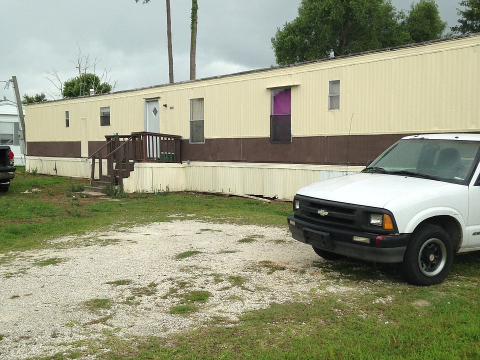 1st image of 2401 Salmon St