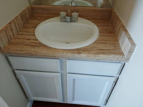 5th image of 303 Meadow Dr #303