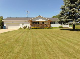32376 County Road 352, Lawton, MI 49065