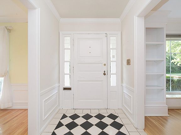 4th image of 120 Arden Dr