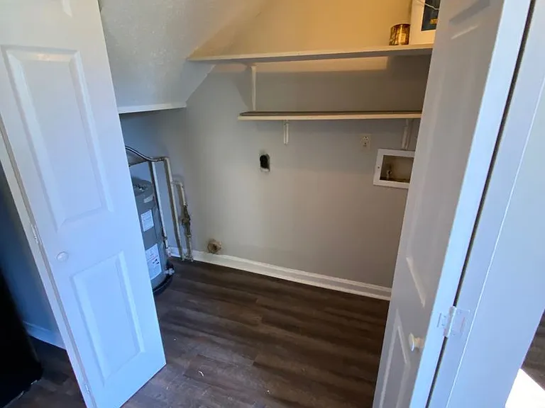 102A Kingsbury Ct — Photo 6