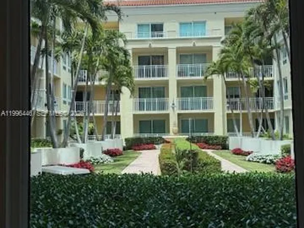 7350 SW 89th St APT 1102S, Miami, FL 33156