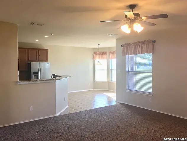 4 bed, 3.0 bath, 2775 sqft, $2,100 — Photo 4