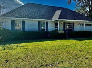 105 Wisconsin Ave, Muscle Shoals, AL 35661