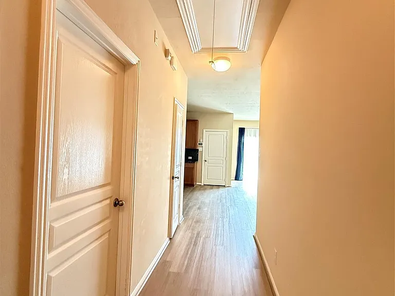 8206 Malago Point Dr — Photo 4