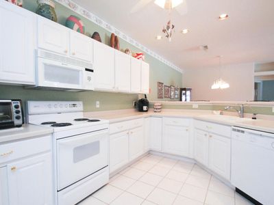 N30W23087 Pineview Way, Pewaukee, WI, 53072