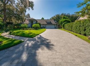 17325 Oak Ledge Dr, Lutz, FL 33549