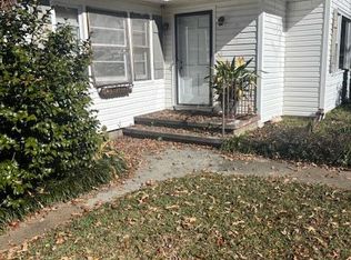 464 Dickert Cir, Brundidge, AL 36010