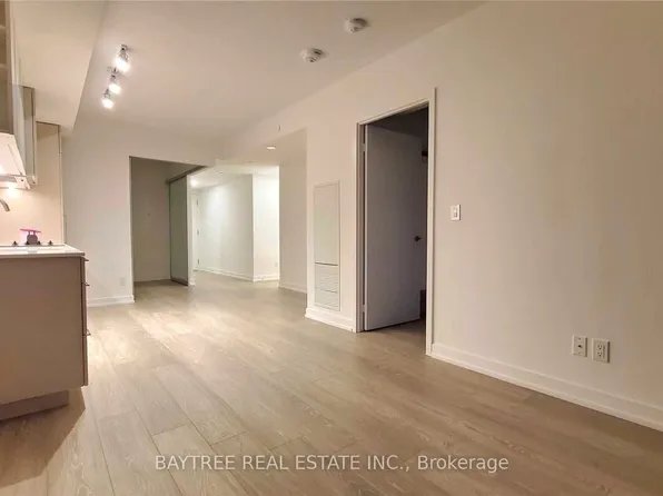 19 Western Battery Rd, Toronto, ON