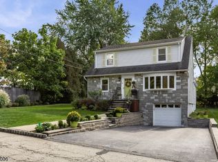 19 Ozone Ave, Cedar Grove, NJ 07009