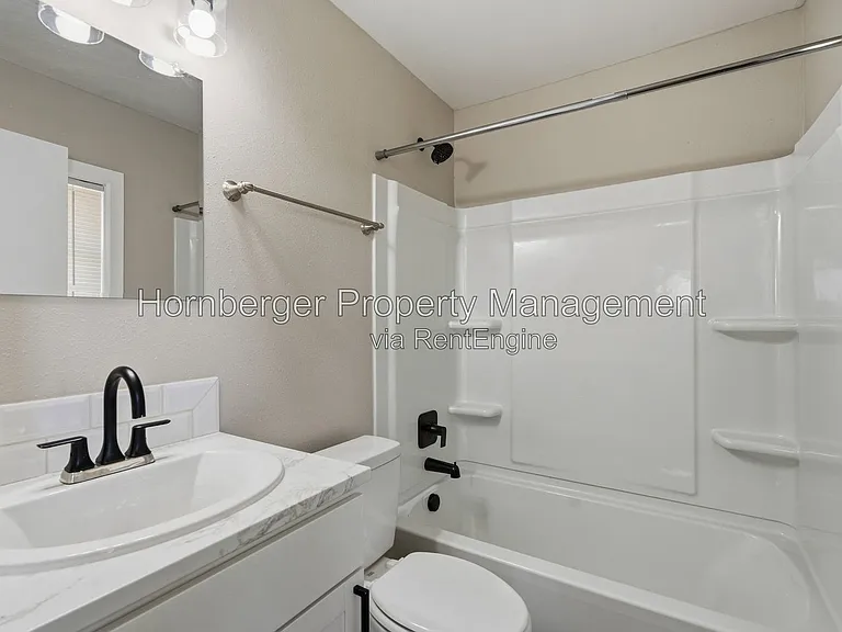 205 S Elizabeth Rd #5 — Photo 4